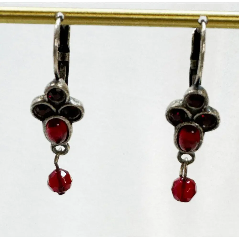 Red Crystal Leverback Dangle Earrings Silver Tone 1.5 Inch Pre-Loved E606